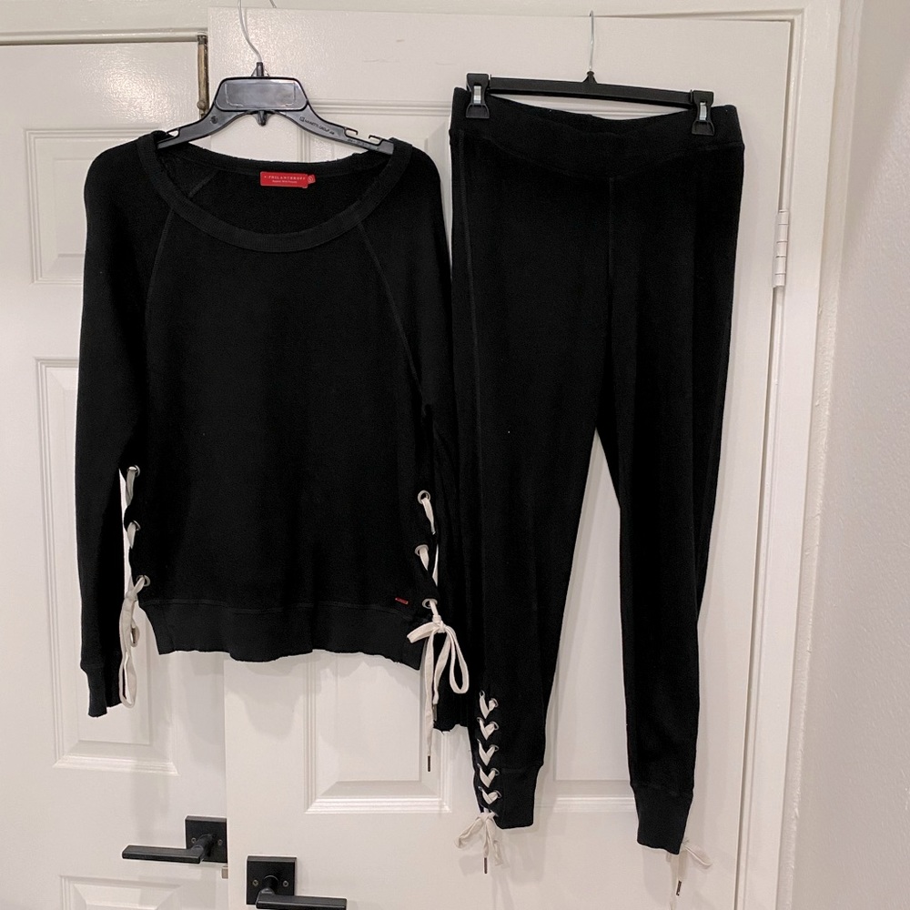 N: Philanthropy lace up lounge set